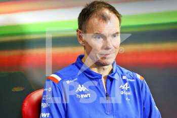 2022-07-29 - Alan Permane (GBR) Alpine F1 Team Trackside Operations Director in the FIA Press Conference, portrait during the Formula 1 Aramco Magyar Nagydij 2022, Hungarian Grand Prix 2022, 12th round of the 2022 FIA Formula One World Championship from July 28 to 31, 2022 on the Hungaroring, in Mogyorod, Hungary - F1 - HUNGARIAN GRAND PRIX 2022 - FORMULA 1 - MOTORS