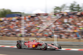 2022-07-30 - 16 LECLERC Charles (mco), Scuderia Ferrari F1-75, action during the Formula 1 Aramco Magyar Nagydij 2022, Hungarian Grand Prix 2022, 12th round of the 2022 FIA Formula One World Championship from July 28 to 31, 2022 on the Hungaroring, in Mogyorod, Hungary - F1 - HUNGARIAN GRAND PRIX 2022 - FORMULA 1 - MOTORS