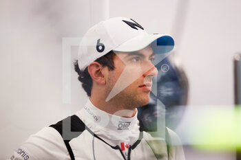 2022-07-30 - LATIFI Nicholas (can), Williams Racing FW44, portrait during the Formula 1 Aramco Magyar Nagydij 2022, Hungarian Grand Prix 2022, 12th round of the 2022 FIA Formula One World Championship from July 28 to 31, 2022 on the Hungaroring, in Mogyorod, Hungary - F1 - HUNGARIAN GRAND PRIX 2022 - FORMULA 1 - MOTORS