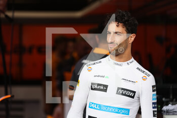 2022-07-30 - RICCIARDO Daniel (aus), McLaren F1 Team MCL36, portrait during the Formula 1 Aramco Magyar Nagydij 2022, Hungarian Grand Prix 2022, 12th round of the 2022 FIA Formula One World Championship from July 28 to 31, 2022 on the Hungaroring, in Mogyorod, Hungary - F1 - HUNGARIAN GRAND PRIX 2022 - FORMULA 1 - MOTORS
