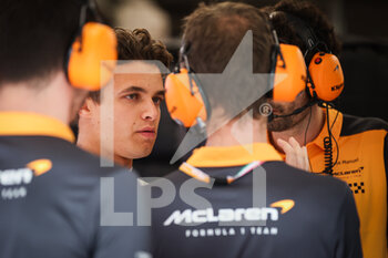 2022-07-30 - NORRIS Lando (gbr), McLaren F1 Team MCL36, portrait during the Formula 1 Aramco Magyar Nagydij 2022, Hungarian Grand Prix 2022, 12th round of the 2022 FIA Formula One World Championship from July 28 to 31, 2022 on the Hungaroring, in Mogyorod, Hungary - F1 - HUNGARIAN GRAND PRIX 2022 - FORMULA 1 - MOTORS