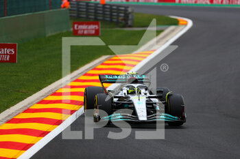 2022-08-26 - Lewis Hamilton (GBR) Mercedes W13 E Performance  during Free Practice 1  - FORMULA 1 ROLEX BELGIAN GRAND PRIX 2022 FREE PRACTICE - FORMULA 1 - MOTORS