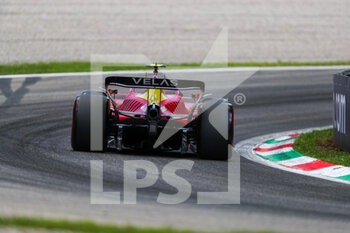 2022-09-09 - Carlos Sainz (SPA) Ferrari F1-75 - 2022 FORMULA 1 PIRELLI GRAN PREMIO D'ITALIA - GRAND PRIX OF ITALY - FREE PRACTICE - FORMULA 1 - MOTORS