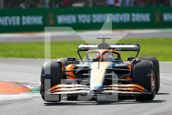 2022-09-09 - Daniel Ricciardo (AUS) McLaren MCL36 - 2022 FORMULA 1 PIRELLI GRAN PREMIO D'ITALIA - GRAND PRIX OF ITALY - FREE PRACTICE - FORMULA 1 - MOTORS