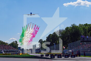 11/09/2022 - Frecce tricolore air show before the race - 2022 FORMULA 1 PIRELLI GRAN PREMIO D'ITALIA - GRAND PRIX OF ITALY - RACE - FORMULA 1 - MOTORI