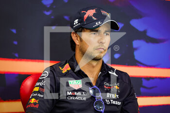 2022-08-25 - PEREZ Sergio (mex), Red Bull Racing RB18, portrait during the Formula 1 Rolex Belgian Grand Prix 2022, 14th round of the 2022 FIA Formula One World Championship from August 26 to 28, 2022 on the Circuit de Spa-Francorchamps, in Francorchamps, Belgium - F1 - BELGIAN GRAND PRIX 2022 - FORMULA 1 - MOTORS