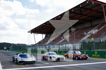 2022-08-25 - Mercedes-AMG GT One, Mercedes GT3 EDITION 55, 300 SEL 6.8 AMG, so-called the "Red Pig », on the grid during the Formula 1 Rolex Belgian Grand Prix 2022, 14th round of the 2022 FIA Formula One World Championship from August 26 to 28, 2022 on the Circuit de Spa-Francorchamps, in Francorchamps, Belgium - F1 - BELGIAN GRAND PRIX 2022 - FORMULA 1 - MOTORS