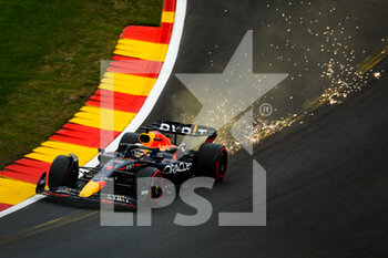2022-08-27 - 01 VERSTAPPEN Max (nld), Red Bull Racing RB18, action during the Formula 1 Rolex Belgian Grand Prix 2022, 14th round of the 2022 FIA Formula One World Championship from August 26 to 28, 2022 on the Circuit de Spa-Francorchamps, in Francorchamps, Belgium - F1 - BELGIAN GRAND PRIX 2022 - FORMULA 1 - MOTORS