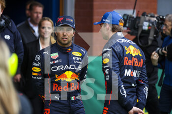 2022-08-27 - PEREZ Sergio (mex), Red Bull Racing RB18, VERSTAPPEN Max (ned), Red Bull Racing RB18, portrait during the Formula 1 Rolex Belgian Grand Prix 2022, 14th round of the 2022 FIA Formula One World Championship from August 26 to 28, 2022 on the Circuit de Spa-Francorchamps, in Francorchamps, Belgium - F1 - BELGIAN GRAND PRIX 2022 - FORMULA 1 - MOTORS