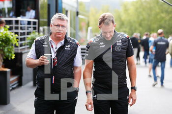 2022-08-28 - SZAFNAUER Otmar, Team Principal of Alpine F1 Team, ROSSI Laurent (fra), CEO of Alpine, portrait during the Formula 1 Rolex Belgian Grand Prix 2022, 14th round of the 2022 FIA Formula One World Championship from August 26 to 28, 2022 on the Circuit de Spa-Francorchamps, in Francorchamps, Belgium - F1 - BELGIAN GRAND PRIX 2022 - RACE - FORMULA 1 - MOTORS