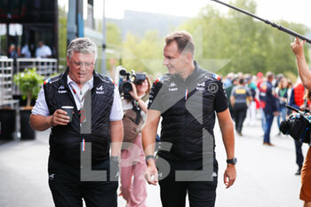 2022-08-28 - SZAFNAUER Otmar, Team Principal of Alpine F1 Team, ROSSI Laurent (fra), CEO of Alpine, portrait during the Formula 1 Rolex Belgian Grand Prix 2022, 14th round of the 2022 FIA Formula One World Championship from August 26 to 28, 2022 on the Circuit de Spa-Francorchamps, in Francorchamps, Belgium - F1 - BELGIAN GRAND PRIX 2022 - RACE - FORMULA 1 - MOTORS
