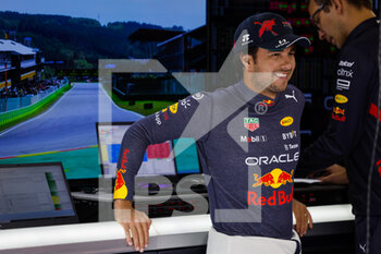 2022-08-28 - PEREZ Sergio (mex), Red Bull Racing RB18, portrait during the Formula 1 Rolex Belgian Grand Prix 2022, 14th round of the 2022 FIA Formula One World Championship from August 26 to 28, 2022 on the Circuit de Spa-Francorchamps, in Francorchamps, Belgium - F1 - BELGIAN GRAND PRIX 2022 - RACE - FORMULA 1 - MOTORS