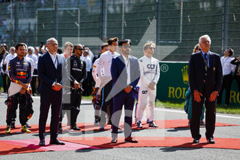 2022-08-28 - DOMENICALI Stefano (ita), Chairman and CEO Formula One Group FOG, BEN SULAYEM Mohammed (uae), President of the FIA, François Cornélis, President RACB, portrait during the Formula 1 Rolex Belgian Grand Prix 2022, 14th round of the 2022 FIA Formula One World Championship from August 26 to 28, 2022 on the Circuit de Spa-Francorchamps, in Francorchamps, Belgium - F1 - BELGIAN GRAND PRIX 2022 - RACE - FORMULA 1 - MOTORS