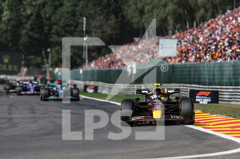 2022-08-28 - 11 PEREZ Sergio (mex), Red Bull Racing RB18, action during the Formula 1 Rolex Belgian Grand Prix 2022, 14th round of the 2022 FIA Formula One World Championship from August 26 to 28, 2022 on the Circuit de Spa-Francorchamps, in Francorchamps, Belgium - F1 - BELGIAN GRAND PRIX 2022 - RACE - FORMULA 1 - MOTORS
