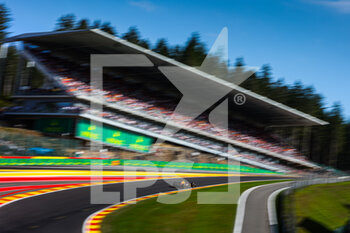 2022-08-28 - 11 PEREZ Sergio (mex), Red Bull Racing RB18, action during the Formula 1 Rolex Belgian Grand Prix 2022, 14th round of the 2022 FIA Formula One World Championship from August 26 to 28, 2022 on the Circuit de Spa-Francorchamps, in Francorchamps, Belgium - F1 - BELGIAN GRAND PRIX 2022 - RACE - FORMULA 1 - MOTORS