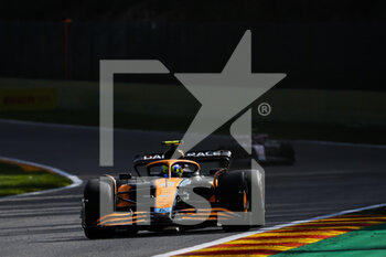 2022-08-28 - 04 NORRIS Lando (gbr), McLaren F1 Team MCL36, action during the Formula 1 Rolex Belgian Grand Prix 2022, 14th round of the 2022 FIA Formula One World Championship from August 26 to 28, 2022 on the Circuit de Spa-Francorchamps, in Francorchamps, Belgium - F1 - BELGIAN GRAND PRIX 2022 - RACE - FORMULA 1 - MOTORS