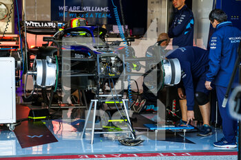 2022-09-01 - Williams Racing FW44, mechanical detail in the garage, box, during the Formula 1 Heineken Dutch Grand Prix 2022, 15th round of the 2022 FIA Formula One World Championship from September 2 to 4, 2022 on the Zandvoort Circuit, in Netherlands, Belgium - F1 - DUTCH GRAND PRIX 2022 - FORMULA 1 - MOTORS