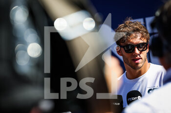 2022-09-01 - GASLY Pierre (fra), Scuderia AlphaTauri AT03, portrait during the Formula 1 Heineken Dutch Grand Prix 2022, 15th round of the 2022 FIA Formula One World Championship from September 2 to 4, 2022 on the Zandvoort Circuit, in Netherlands, Belgium - F1 - DUTCH GRAND PRIX 2022 - FORMULA 1 - MOTORS