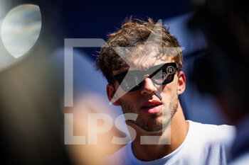 2022-09-01 - GASLY Pierre (fra), Scuderia AlphaTauri AT03, portrait during the Formula 1 Heineken Dutch Grand Prix 2022, 15th round of the 2022 FIA Formula One World Championship from September 2 to 4, 2022 on the Zandvoort Circuit, in Netherlands, Belgium - F1 - DUTCH GRAND PRIX 2022 - FORMULA 1 - MOTORS
