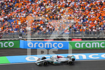 2022-09-02 - 63 RUSSELL George (gbr), Mercedes AMG F1 Team W13, action during the Formula 1 Heineken Dutch Grand Prix 2022, 15th round of the 2022 FIA Formula One World Championship from September 2 to 4, 2022 on the Zandvoort Circuit, in Netherlands, Belgium - F1 - DUTCH GRAND PRIX 2022 - FORMULA 1 - MOTORS