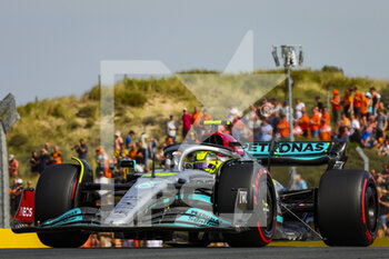 2022-09-02 - 44 HAMILTON Lewis (gbr), Mercedes AMG F1 Team W13, action during the Formula 1 Heineken Dutch Grand Prix 2022, 15th round of the 2022 FIA Formula One World Championship from September 2 to 4, 2022 on the Zandvoort Circuit, in Netherlands, Belgium - F1 - DUTCH GRAND PRIX 2022 - FORMULA 1 - MOTORS