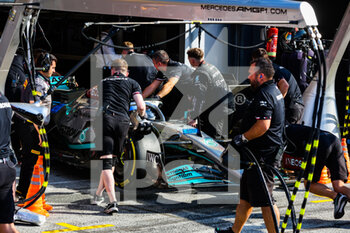2022-09-02 - 63 RUSSELL George (gbr), Mercedes AMG F1 Team W13, action pitlane, during the Formula 1 Heineken Dutch Grand Prix 2022, 15th round of the 2022 FIA Formula One World Championship from September 2 to 4, 2022 on the Zandvoort Circuit, in Netherlands, Belgium - F1 - DUTCH GRAND PRIX 2022 - FORMULA 1 - MOTORS