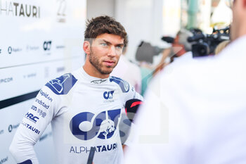 2022-09-02 - GASLY Pierre (fra), Scuderia AlphaTauri AT03, portrait during the Formula 1 Heineken Dutch Grand Prix 2022, 15th round of the 2022 FIA Formula One World Championship from September 2 to 4, 2022 on the Zandvoort Circuit, in Netherlands, Belgium - F1 - DUTCH GRAND PRIX 2022 - FORMULA 1 - MOTORS