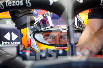 2022-09-03 - PEREZ Sergio (mex), Red Bull Racing RB18, portrait during the Formula 1 Heineken Dutch Grand Prix 2022, 15th round of the 2022 FIA Formula One World Championship from September 2 to 4, 2022 on the Zandvoort Circuit, in Netherlands, Belgium - F1 - DUTCH GRAND PRIX 2022 - FORMULA 1 - MOTORS