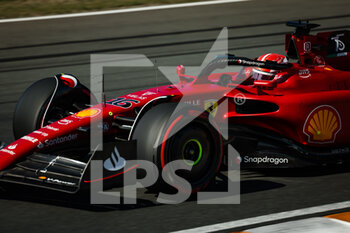 2022-09-03 - 16 LECLERC Charles (mco), Scuderia Ferrari F1-75, action during the Formula 1 Heineken Dutch Grand Prix 2022, 15th round of the 2022 FIA Formula One World Championship from September 2 to 4, 2022 on the Zandvoort Circuit, in Netherlands, Belgium - F1 - DUTCH GRAND PRIX 2022 - FORMULA 1 - MOTORS