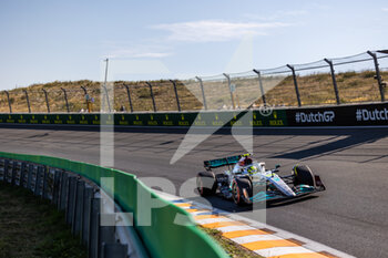 2022-09-03 - 44 HAMILTON Lewis (gbr), Mercedes AMG F1 Team W13, action during the Formula 1 Heineken Dutch Grand Prix 2022, 15th round of the 2022 FIA Formula One World Championship from September 2 to 4, 2022 on the Zandvoort Circuit, in Netherlands, Belgium - F1 - DUTCH GRAND PRIX 2022 - FORMULA 1 - MOTORS