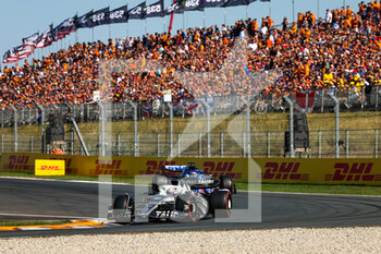 2022-09-03 - 10 GASLY Pierre (fra), Scuderia AlphaTauri AT03, action during the Formula 1 Heineken Dutch Grand Prix 2022, 15th round of the 2022 FIA Formula One World Championship from September 2 to 4, 2022 on the Zandvoort Circuit, in Netherlands, Belgium - F1 - DUTCH GRAND PRIX 2022 - FORMULA 1 - MOTORS
