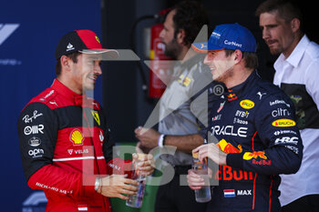 2022-09-03 - LECLERC Charles (mco), Scuderia Ferrari F1-75, VERSTAPPEN Max (ned), Red Bull Racing RB18, portrait during the Formula 1 Heineken Dutch Grand Prix 2022, 15th round of the 2022 FIA Formula One World Championship from September 2 to 4, 2022 on the Zandvoort Circuit, in Netherlands, Belgium - F1 - DUTCH GRAND PRIX 2022 - FORMULA 1 - MOTORS