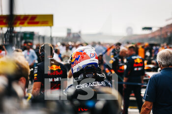 2022-09-04 - starting grid, grille de depart, VERSTAPPEN Max (ned), Red Bull Racing RB18, portrait during the Formula 1 Heineken Dutch Grand Prix 2022, 15th round of the 2022 FIA Formula One World Championship from September 2 to 4, 2022 on the Zandvoort Circuit, in Netherlands, Belgium - F1 - DUTCH GRAND PRIX 2022 - RACE - FORMULA 1 - MOTORS