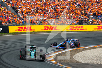 2022-09-04 - 18 STROLL Lance (can), Aston Martin F1 Team AMR22, 31 OCON Esteban (fra), Alpine F1 Team A522, action during the Formula 1 Heineken Dutch Grand Prix 2022, 15th round of the 2022 FIA Formula One World Championship from September 2 to 4, 2022 on the Zandvoort Circuit, in Netherlands, Belgium - F1 - DUTCH GRAND PRIX 2022 - RACE - FORMULA 1 - MOTORS