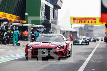 2022-09-04 - safety car, during the Formula 1 Heineken Dutch Grand Prix 2022, 15th round of the 2022 FIA Formula One World Championship from September 2 to 4, 2022 on the Zandvoort Circuit, in Netherlands, Belgium - F1 - DUTCH GRAND PRIX 2022 - RACE - FORMULA 1 - MOTORS