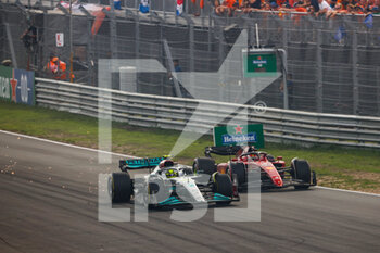 2022-09-04 - 44 HAMILTON Lewis (gbr), Mercedes AMG F1 Team W13, 16 LECLERC Charles (mco), Scuderia Ferrari F1-75, action during the Formula 1 Heineken Dutch Grand Prix 2022, 15th round of the 2022 FIA Formula One World Championship from September 2 to 4, 2022 on the Zandvoort Circuit, in Netherlands, Belgium - F1 - DUTCH GRAND PRIX 2022 - RACE - FORMULA 1 - MOTORS