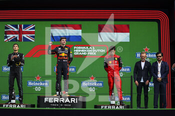 2022-09-04 - Podium, RUSSELL George (gbr), Mercedes AMG F1 Team W13, VERSTAPPEN Max (ned), Red Bull Racing RB18, LECLERC Charles (mco), Scuderia Ferrari F1-75, BEN SULAYEM Mohammed (uae), President of the FIA, portrait during the Formula 1 Heineken Dutch Grand Prix 2022, 15th round of the 2022 FIA Formula One World Championship from September 2 to 4, 2022 on the Zandvoort Circuit, in Netherlands, Belgium - F1 - DUTCH GRAND PRIX 2022 - RACE - FORMULA 1 - MOTORS