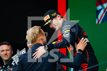 2022-09-04 - podium VERSTAPPEN Max (ned), Red Bull Racing RB18, portrait during the Formula 1 Heineken Dutch Grand Prix 2022, 15th round of the 2022 FIA Formula One World Championship from September 2 to 4, 2022 on the Zandvoort Circuit, in Netherlands, Belgium - F1 - DUTCH GRAND PRIX 2022 - RACE - FORMULA 1 - MOTORS