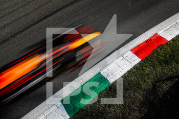 2022-09-09 - illustration 01 VERSTAPPEN Max (nld), Red Bull Racing RB18, action during the Formula 1 Pirelli Gran Premio d’Italia 2022, Italian Grand Prix 2022, 16th round of the 2022 FIA Formula One World Championship from September 9 to 11, 2022 on the Autodromo Nazionale di Monza, in Monza, Italy - F1 - ITALIAN GRAND PRIX 2022 - FORMULA 1 - MOTORS
