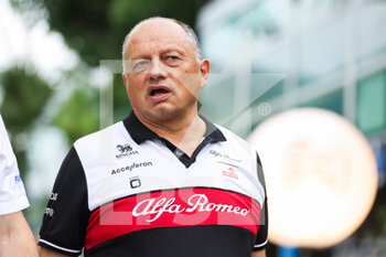 2022-09-29 - VASSEUR Frederic (fra), Team Principal of Alfa Romeo F1 Team ORLEN, portrait during the Formula 1 Singapore Airlines Singapore Grand Prix 2022, 17th round of the 2022 FIA Formula One World Championship from September 30 to October 02, 2022 on the Marina Bay Street Circuit, in Singapore - F1 - SINGAPORE GRAND PRIX 2022 - FORMULA 1 - MOTORS