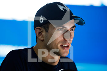2022-09-29 - LATIFI Nicholas (can), Williams Racing FW44, portrait during the Formula 1 Singapore Airlines Singapore Grand Prix 2022, 17th round of the 2022 FIA Formula One World Championship from September 30 to October 02, 2022 on the Marina Bay Street Circuit, in Singapore - F1 - SINGAPORE GRAND PRIX 2022 - FORMULA 1 - MOTORS
