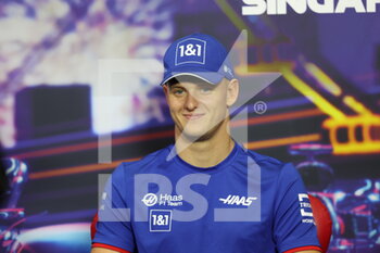 2022-09-29 - SCHUMACHER Mick (ger), Haas F1 Team VF-22 Ferrari, portrait, press conference during the Formula 1 Singapore Airlines Singapore Grand Prix 2022, 17th round of the 2022 FIA Formula One World Championship from September 30 to October 02, 2022 on the Marina Bay Street Circuit, in Singapore - F1 - SINGAPORE GRAND PRIX 2022 - FORMULA 1 - MOTORS
