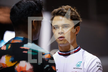 2022-09-29 - DE VRIES Nyck (ned), Reserve Driver of Mercedes AMG F1 Team, portrait during the Formula 1 Singapore Airlines Singapore Grand Prix 2022, 17th round of the 2022 FIA Formula One World Championship from September 30 to October 02, 2022 on the Marina Bay Street Circuit, in Singapore - F1 - SINGAPORE GRAND PRIX 2022 - FORMULA 1 - MOTORS