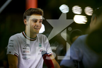 2022-09-29 - RUSSELL George (gbr), Mercedes AMG F1 Team W13, portrait during the Formula 1 Singapore Airlines Singapore Grand Prix 2022, 17th round of the 2022 FIA Formula One World Championship from September 30 to October 02, 2022 on the Marina Bay Street Circuit, in Singapore - F1 - SINGAPORE GRAND PRIX 2022 - FORMULA 1 - MOTORS