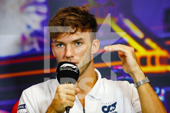 2022-09-29 - GASLY Pierre (fra), Scuderia AlphaTauri AT03, portrait, press conference during the Formula 1 Singapore Airlines Singapore Grand Prix 2022, 17th round of the 2022 FIA Formula One World Championship from September 30 to October 02, 2022 on the Marina Bay Street Circuit, in Singapore - F1 - SINGAPORE GRAND PRIX 2022 - FORMULA 1 - MOTORS