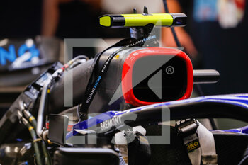 2022-09-29 - Air Intake of the Williams Racing FW44, mechanical detail during the Formula 1 Singapore Airlines Singapore Grand Prix 2022, 17th round of the 2022 FIA Formula One World Championship from September 30 to October 02, 2022 on the Marina Bay Street Circuit, in Singapore - F1 - SINGAPORE GRAND PRIX 2022 - FORMULA 1 - MOTORS