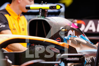2022-09-29 - Air Intake of the McLaren F1 Team MCL36, mechanical detail during the Formula 1 Singapore Airlines Singapore Grand Prix 2022, 17th round of the 2022 FIA Formula One World Championship from September 30 to October 02, 2022 on the Marina Bay Street Circuit, in Singapore - F1 - SINGAPORE GRAND PRIX 2022 - FORMULA 1 - MOTORS