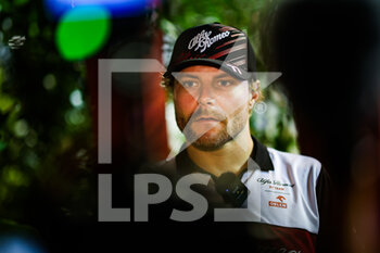 2022-09-29 - BOTTAS Valtteri (fin), Alfa Romeo F1 Team ORLEN C42, portrait during the Formula 1 Singapore Airlines Singapore Grand Prix 2022, 17th round of the 2022 FIA Formula One World Championship from September 30 to October 02, 2022 on the Marina Bay Street Circuit, in Singapore - F1 - SINGAPORE GRAND PRIX 2022 - FORMULA 1 - MOTORS