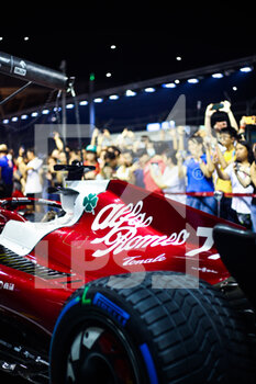 2022-09-29 - Alfa Romeo F1 Team ORLEN, ambiance during the Formula 1 Singapore Airlines Singapore Grand Prix 2022, 17th round of the 2022 FIA Formula One World Championship from September 30 to October 02, 2022 on the Marina Bay Street Circuit, in Singapore - F1 - SINGAPORE GRAND PRIX 2022 - FORMULA 1 - MOTORS