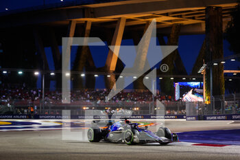 2022-10-01 - 23 ALBON Alexander (tha), Williams Racing FW44, action during the Formula 1 Singapore Airlines Singapore Grand Prix 2022, 17th round of the 2022 FIA Formula One World Championship from September 30 to October 02, 2022 on the Marina Bay Street Circuit, in Singapore - F1 - SINGAPORE GRAND PRIX 2022 - FORMULA 1 - MOTORS